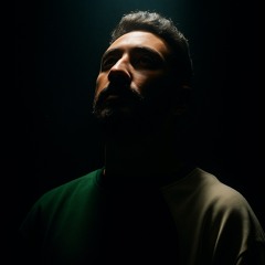 أهدييكِ اغنية وتبوسيني !؟