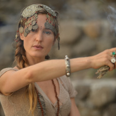 Kāmadevī Carla Zürcher