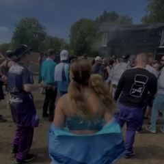 ✨ 𝕮𝖍𝖗𝖞𝖘𝖙𝖆𝖑 ✨