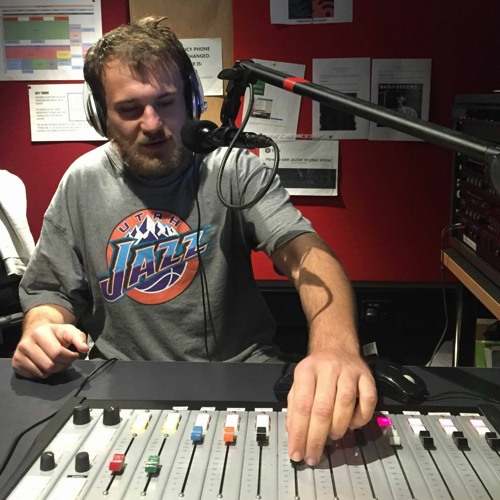 Stream 10 Year Old Vic Calls Triple M's The Cage by Vmims | Listen ...
