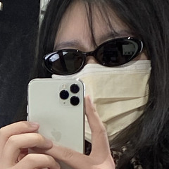 신애