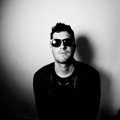 Nihil Young, Adam Nazar - Pressure (Extended)