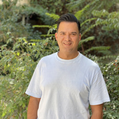 farzad mortaz