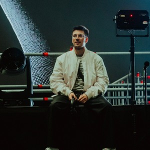 Frederic, has been playing since 00:53 in