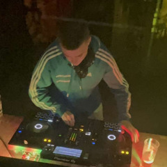 ivyz (uk)