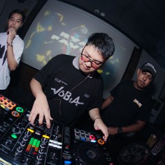 RYAN FAVIAN