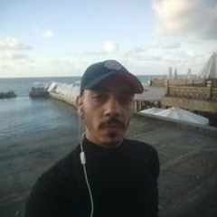 طاهر شاهين