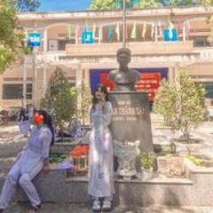 Phùng Thị Tuyết Ngân