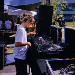 Aux's