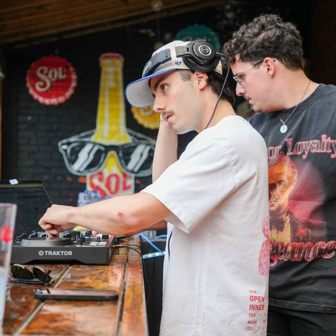 Stream Tech House Set by Ludo | Listen online for free on