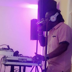 deejaydee40