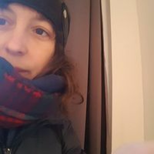Laura Kneale’s avatar
