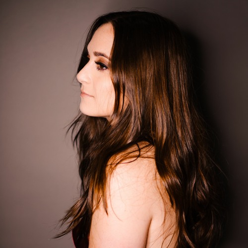 Lauren Lizabeth’s avatar