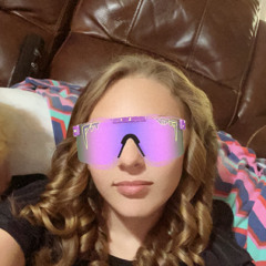 Riley Eliiott
