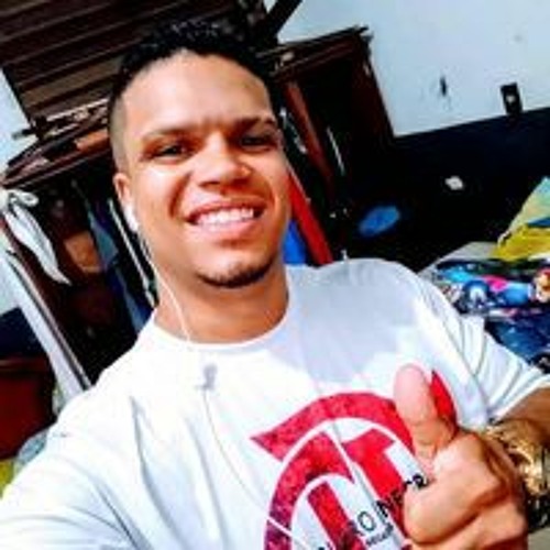 Bruno Queiroz’s avatar