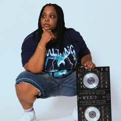 DJ Nelle C