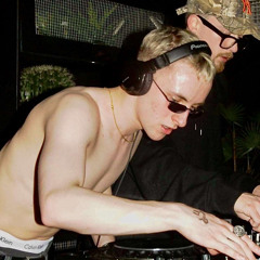 TWOCANNDANN//DJ NAILBOMB/CTS