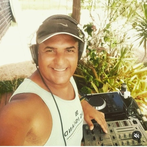 Stream Ney house music Listen to songs, albums, playlists for free on