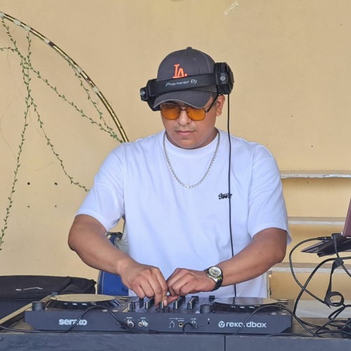 Dj Custom - Duro Contra El Muro (IntensoMix)