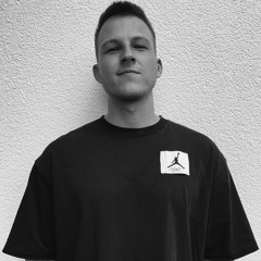 Yannik Becker