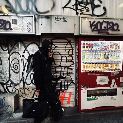 Hms_hood+Prettivlone-BeenInACarter