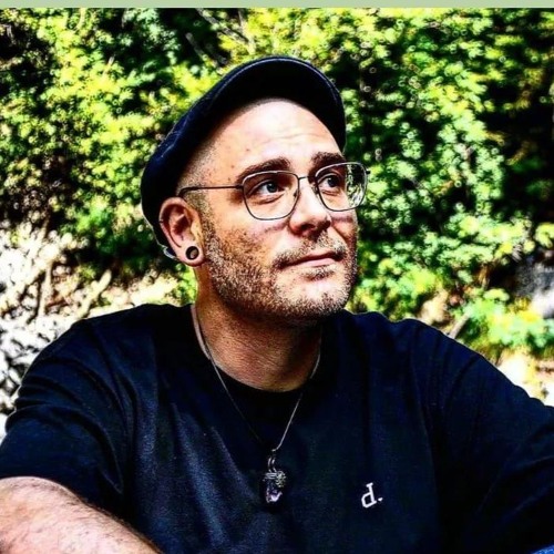 Refugee aka  Weltenretter (mash up rmx)