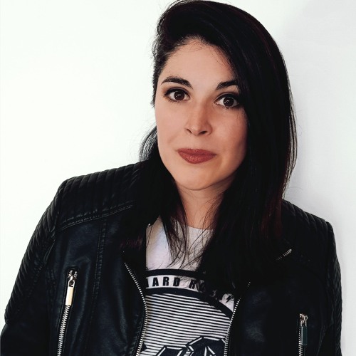 Nicole Melo’s avatar