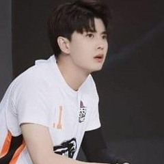Bae 任嘉伦