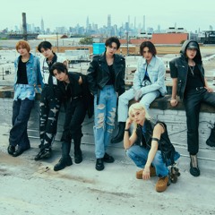 Stray Kids
