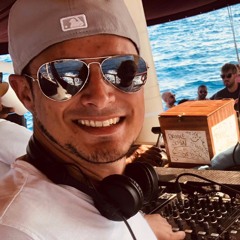 DJ Sunrise (SunriseCHRIS)