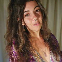 Carlyn Creatress