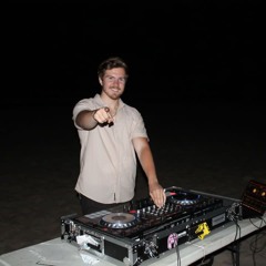 DJ Geoff Buck