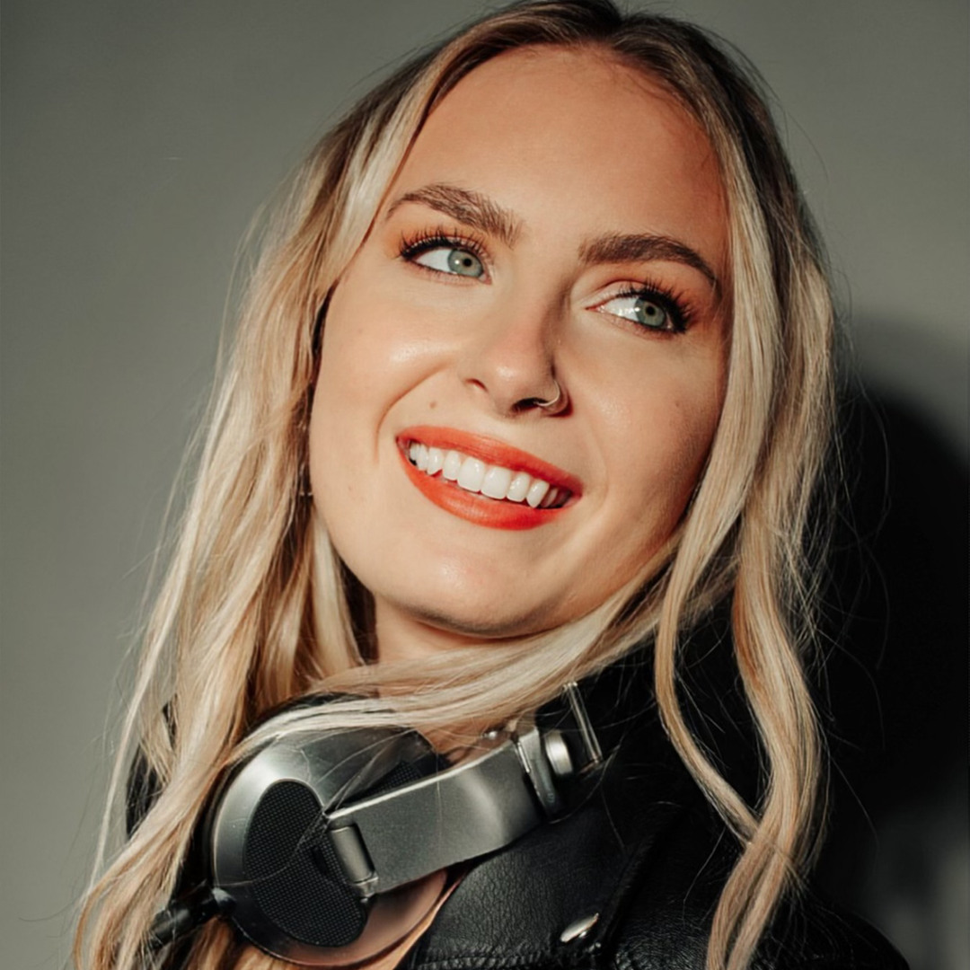 Stream ALIZA music | Listen to songs, albums, playlists for free