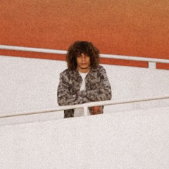 Tommy Saint