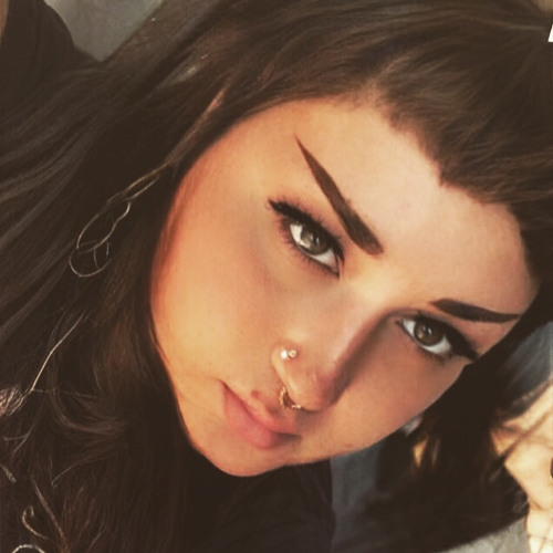 CarlieBluxx’s avatar