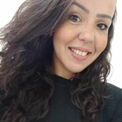 Roberta Queiroz.