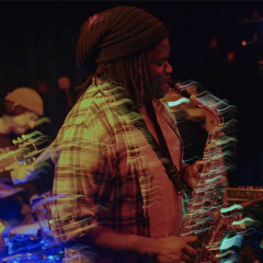 Don't Hold Your Applause (Wale)