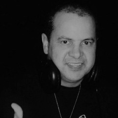 Pedro Flores Pequer Dj