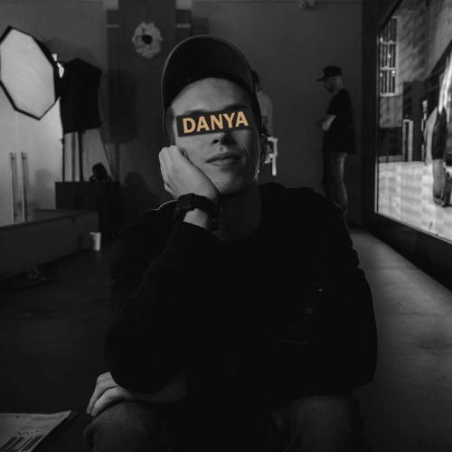 DANYA’s avatar