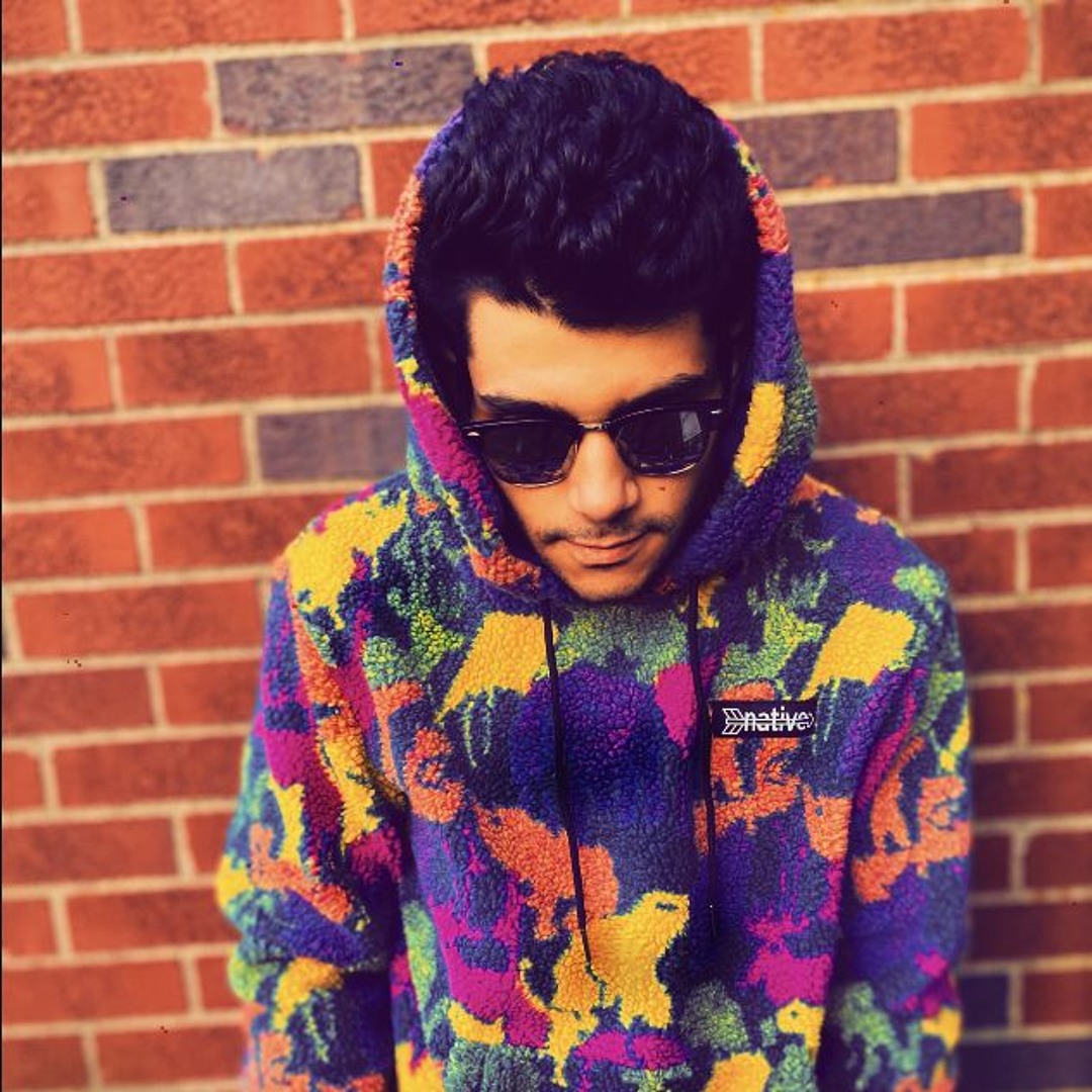 Stream Ozz music | Listen to songs, albums, playlists for free on