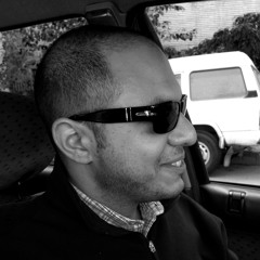Roozbeh Yz