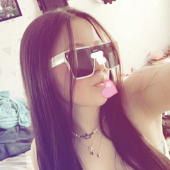 Amylou🪩⭐️🥂🍒