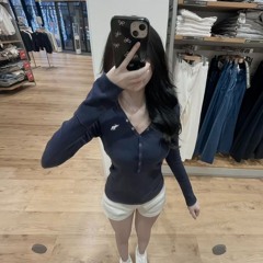 Le Duong Anh Ngoc 𓇼 ⋆｡˚ 𓆝⋆｡˚   ✪