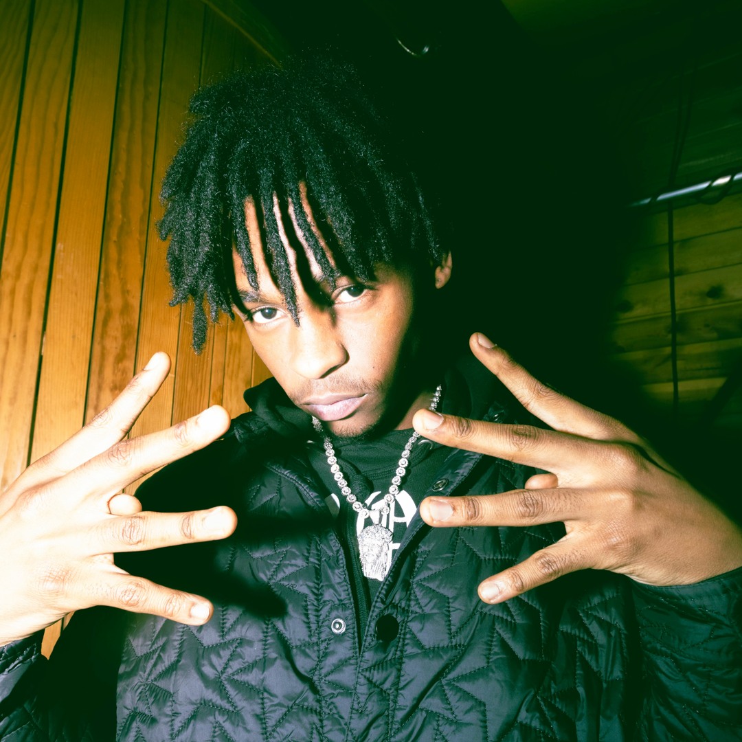 Stream lil17 music | Listen to songs, albums, playlists for free