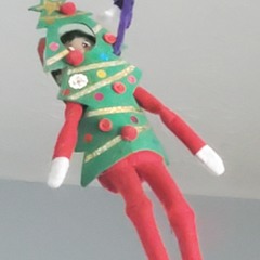 suck.on.my.left.nut.that.squirted.my.toe