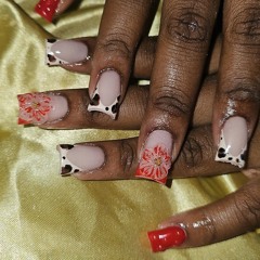 T Versataynails