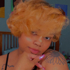 Lola w/ The Sunflower Tattoo 🌻