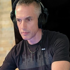 Jaco DeLux