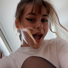 Axello