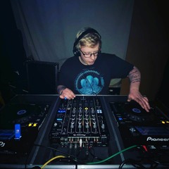 THE CHEDDY MIX 110